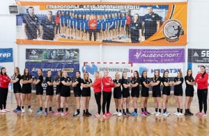 Ставропольские гандболистки провели контрольные матчи в преддверии старта ЧР