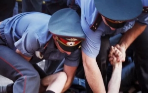 На Ставрополье пенсионера обвиняют в применении насилия к полицейскому