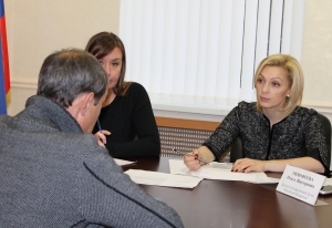 Депутат Госдумы Ольга Тимофеева провела прием граждан в Ставрополе