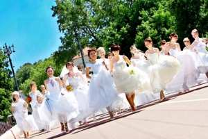 Ставрополье ответило парадом невест на легализацию однополых браков в США