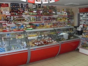 В Кочубеевском районе мужчина с ножом «напал» на продуктовый магазин