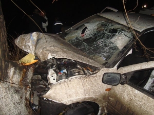 Под Ставрополем погибла пассажир «Гранты», врезавшейся в дерево