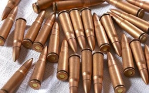 В Ессентуках подросток сдал полиции арсенал боеприпасов, найденный в собственном гараже