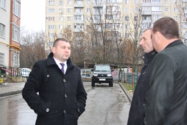 Представители минстроя обследовали МКД в юго-западном районе Ставрополя