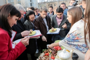 В Ставрополе студенты пожарили и съели центнер мяса