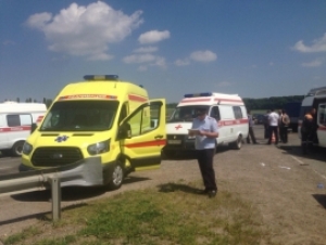 На Ставрополье пассажирский автобус врезался в «Газель», есть пострадавшие