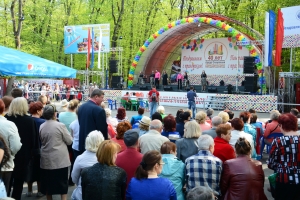 В Ставрополе жителям Промышленного района спел Вилли Токарев