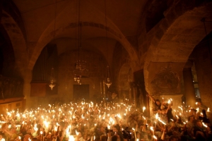 Паломники со Ставрополья стали свидетелями схождения Благодатного огня