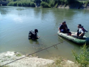 Водолазы на Ставрополье нашли тело утонувшего школьника