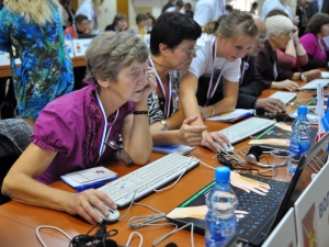 Пенсионеры со Ставрополья приняли участие в компьютерном многоборье в Казани
