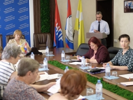 Состоялось заседание комиссии Совета Федерации профсоюзов Ставрополья по социальному партнёрству и защите трудовых прав